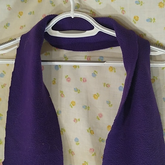 Scarf - Picture 2 of 5